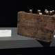 Bottiglie che negli anni 30 e 40 erano trasportate, per la vendita, in cassette di legno anch�esse presenti in questa esposizione aziendale